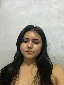 Snapshot of zara_noire chatting on 03.24.26 zara noire online show from 03.24.26