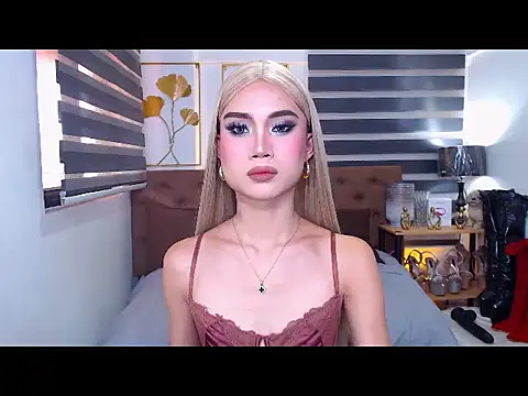 JuicyCockThea online show from 06.15.26