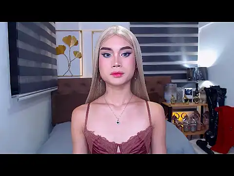 JuicyCockThea online show from 06.19.26