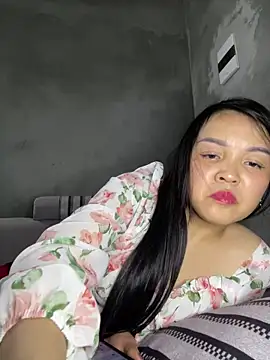 Strawberry-wet online show from 03.05.26