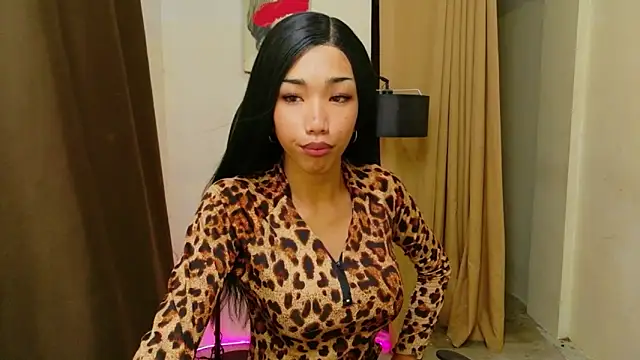 Queenoflustx online show from 05.08.26