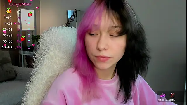 EmilyTrase online show from 07.12.26
