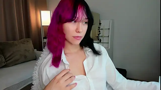 EmilyTrase online show from 07.30.26