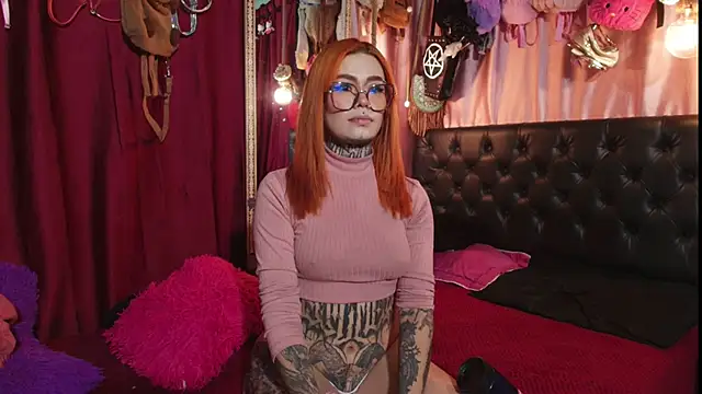 Snapshot of Neicauwu chatting on 02.18.26 Neicauwu online show from 02.18.26