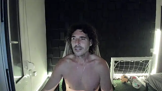 Snapshot of joaquin420_hot chatting on 07.29.26 joaquin420 hot online show from 07.29.26