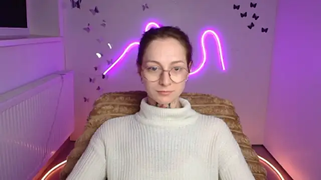 Esmi Winter online show from 04.27.26