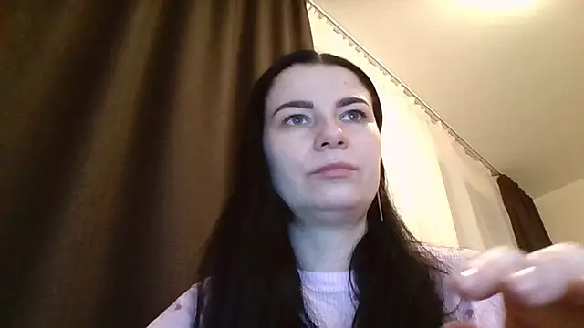 Clover Shine online show from 02.24.26