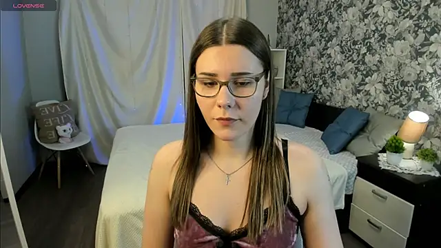 Coraline kitty online show from 03.15.26