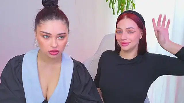 Sofia Plump online show from 04.27.26