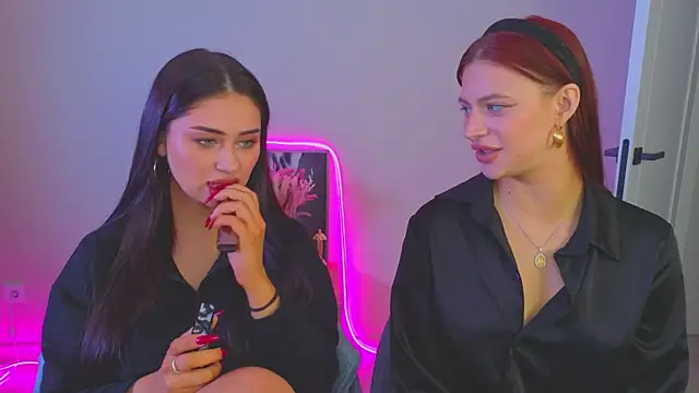 Sofia Plump online show from 06.05.26