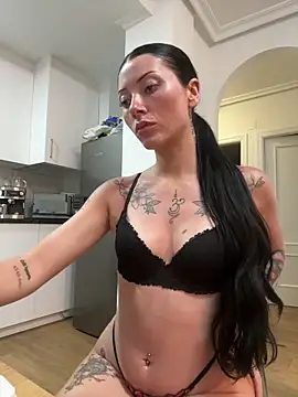 Karmenlovex online show from 04.23.26