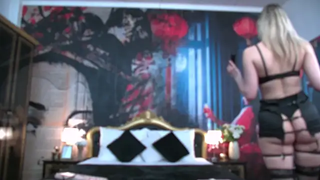 SelenaRuss online show from 04.26.26