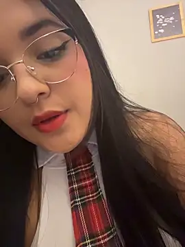 Snapshot of victtoria18 chatting on 03.14.26 victtoria18 online show from 03.14.26