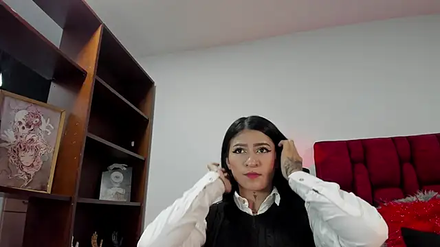 LuciadelaVega online show from 02.24.26