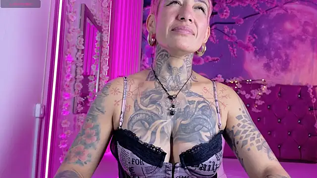 Everlyn sexx online show from 02.14.26