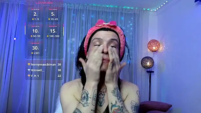 DanniHotBoy02 online show from 04.30.26