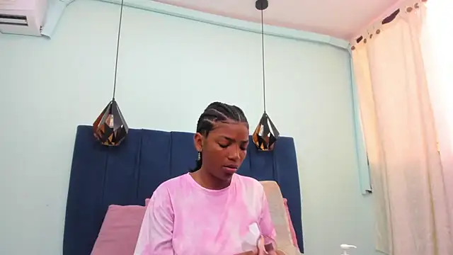 Snapshot of Sexy_ebony_1 chatting on 06.16.26 Sexy ebony 1 online show from 06.16.26