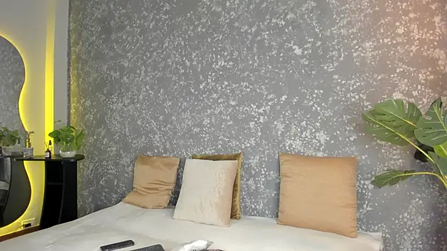 emma  summers online show from 03.13.26