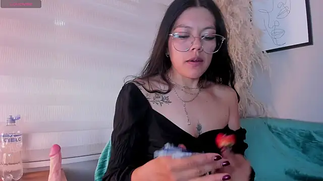 Lanadelrey 1 online show from 02.13.26