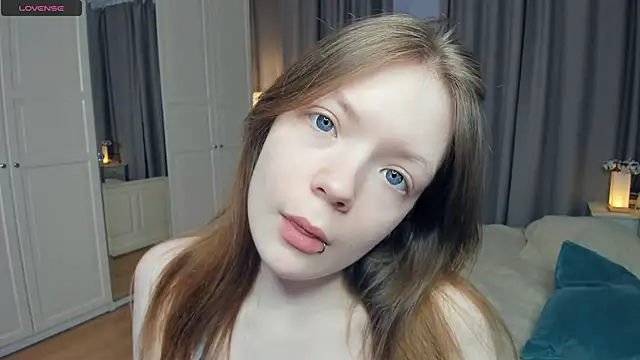 LavenderMitten online show from 04.26.26