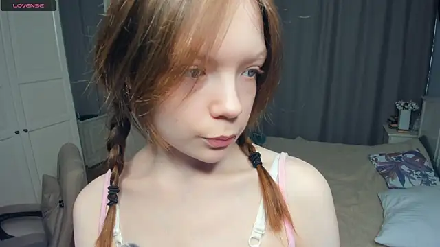 LavenderMitten online show from 06.07.26