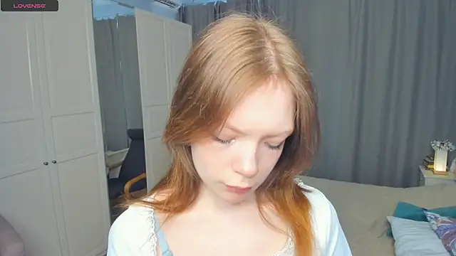 LavenderMitten online show from 06.11.26