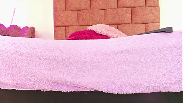 Anita Daring online show from 03.17.26