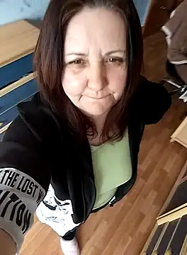 LockyCharm111 online show from 02.20.26