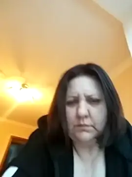 LockyCharm111 online show from 02.26.26