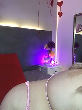 Snapshot of AsshleyDavis chatting on 02.26.25 AsshleyDavis online show from 02.26.25