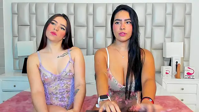 paola katy dicks online show from 03.18.25