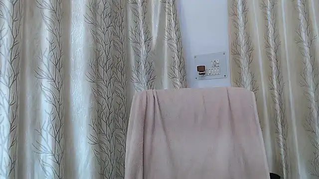 Snapshot of BOLD_Ayesha chatting on 07.23.26 BOLD Ayesha online show from 07.23.26