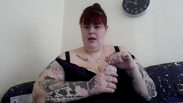 Snapshot of BBWBlossom_ chatting on 03.17.26 BBWBlossom online show from 03.17.26