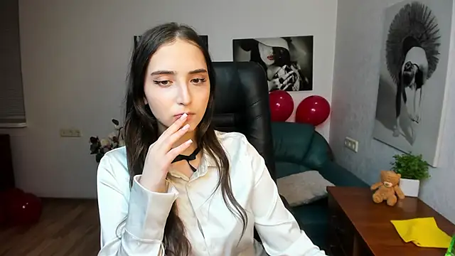 Effy Royse online show from 02.17.26