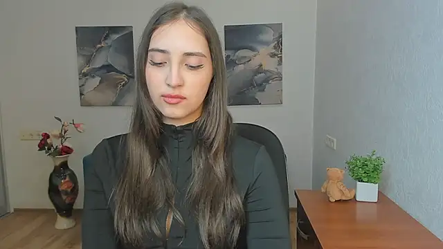 Effy Royse online show from 04.29.26