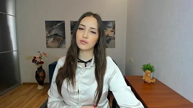 Effy Royse online show from 06.21.26