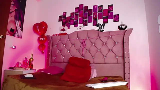 Snapshot of nat_evans8 chatting on 07.26.26 nat evans8 online show from 07.26.26
