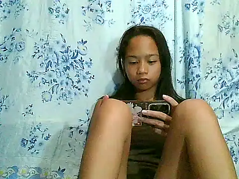 Asianpinay Skinny1818 online show from 04.12.26