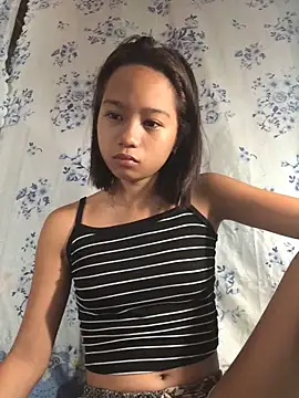 Snapshot of Asianpinay_Skinny1818 chatting on 06.01.26 Asianpinay Skinny1818 online show from 06.01.26