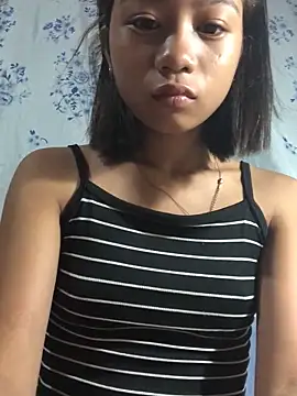 Snapshot of Asianpinay_Skinny1818 chatting on 06.09.26 Asianpinay Skinny1818 online show from 06.09.26