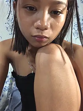 Snapshot of Asianpinay_Skinny1818 chatting on 06.11.26 Asianpinay Skinny1818 online show from 06.11.26
