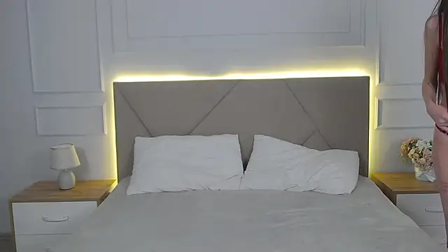 AlisiaStill  online show from 03.04.26