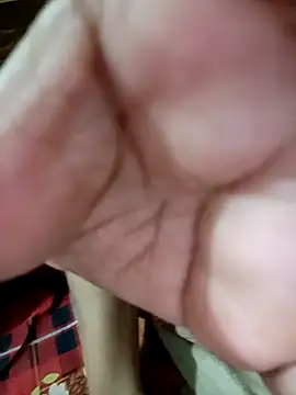 Snapshot of Hot-mohine chatting on 04.05.26 Hot-mohine online show from 04.05.26