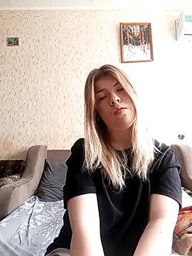 EvaTallor online show from 03.03.26