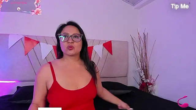 Eliana jhones  online show from 03.12.26