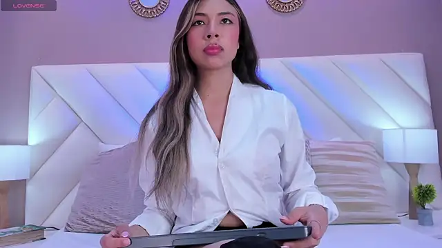 ValeryGomezz online show from 04.23.26