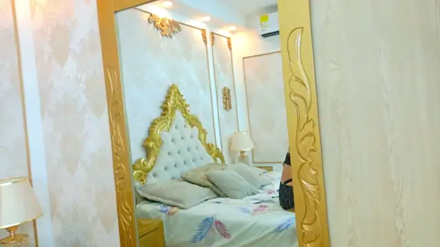 AishaCarpenter online show from 02.12.26