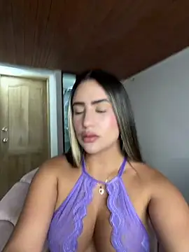 Miilana  online show from 05.17.26