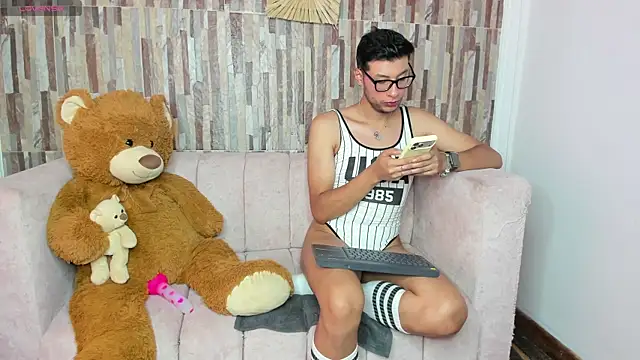 Miissy  online show from 05.04.26