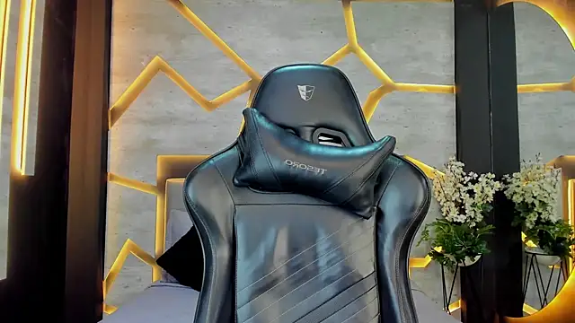 SinLickerr online show from 02.25.26